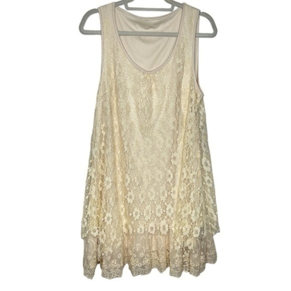 A'Reve Dresses & Skirts - A'reve lace off white layered sleeveless dress size medium